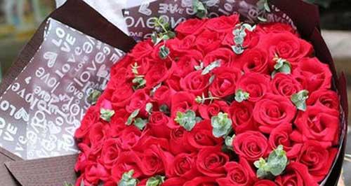 五朵玫瑰花代表的意义与象征（深入解读玫瑰花的五重含义）