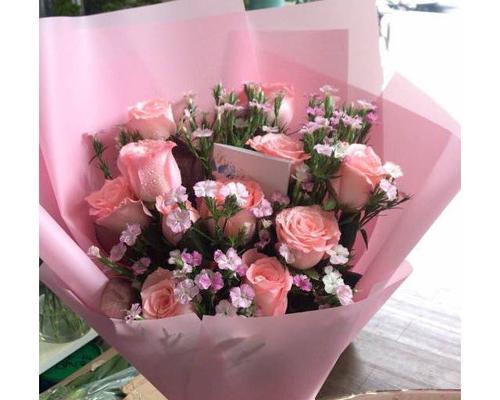 送女友11朵玫瑰的含义与传达心意（探究玫瑰数量与情感之间的秘密）