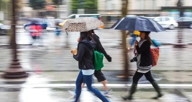 两股冷空气排队上场！12月7日起北方降温8℃来袭，10日新一轮更猛