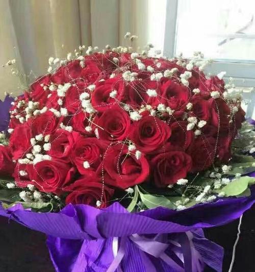 鲜花寄语生日快乐（用花言巧语传递温暖与祝福）