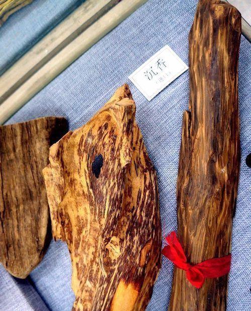 沉香的药用价值是什么？如何正确使用沉香进行治疗？