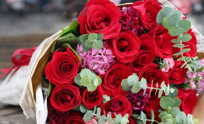 送花几朵代表什么意思（解读花语中的数量暗示与情感寓意）