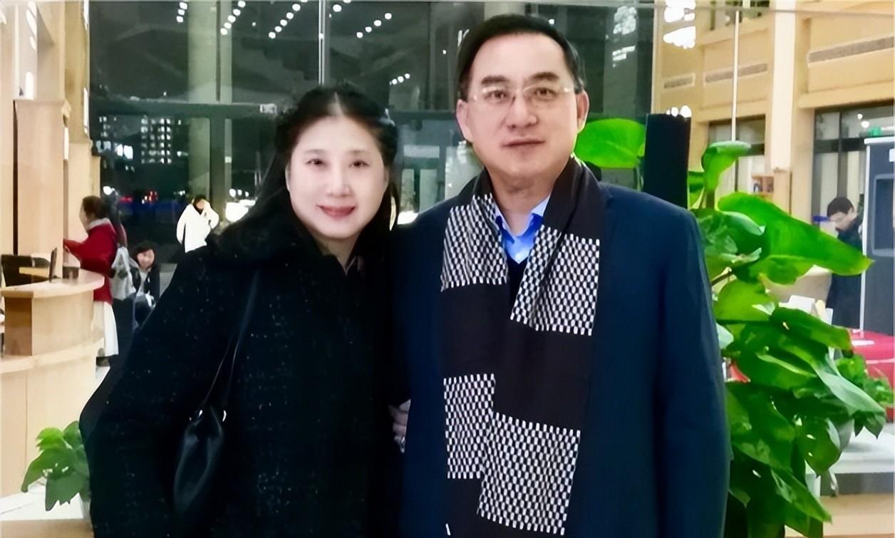 初代丁克现状：老公抗癌五年半后去世，现孤身一人庆幸未婚未育