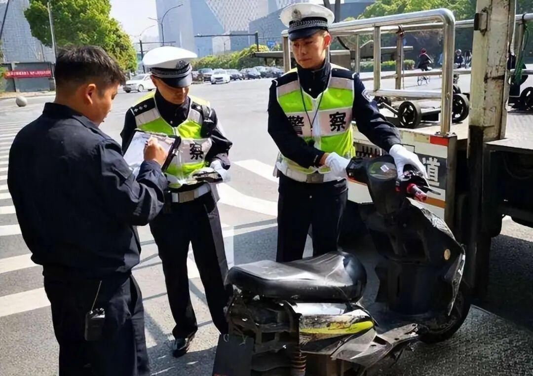 2026年2月起，电动车、三轮、四轮车上路“3禁3罚”，处罚明确了