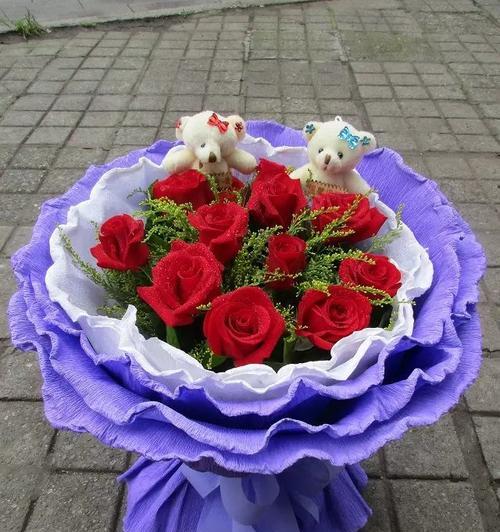 13朵玫瑰花语及其意义解析（从浪漫到祝福）