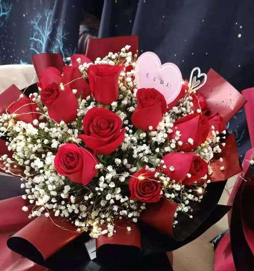 十一支玫瑰的象征意义（探究十一支玫瑰所代表的深刻寓意）