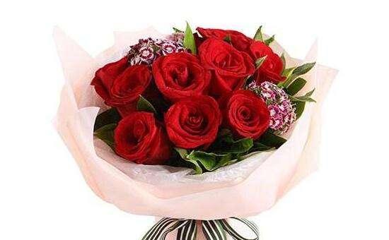 五朵玫瑰花所代表的意义（探索玫瑰花的寓意与象征）