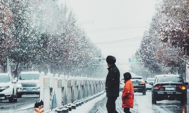 新一轮冰冻雨雪来袭：21-23日湘黔桂锁定冻雨，西藏局地大暴雪