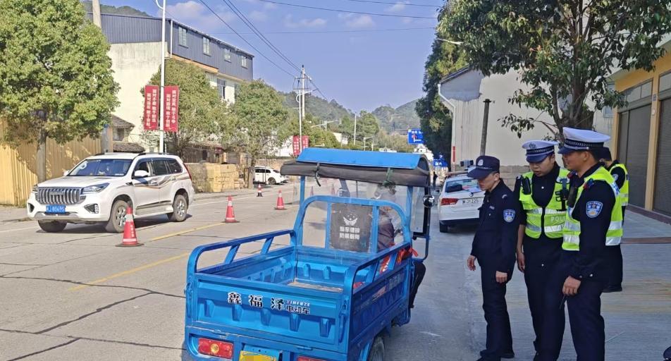 2月1日起，电动车、三轮车、四轮车上路“2查4罚”，处罚明确