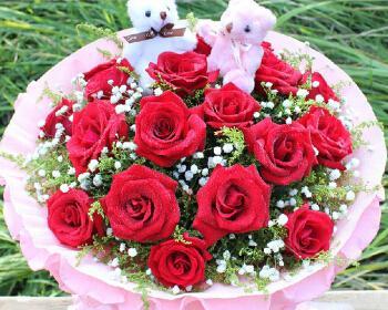 用19朵玫瑰花传递的情感（探寻19朵玫瑰花背后的意义）