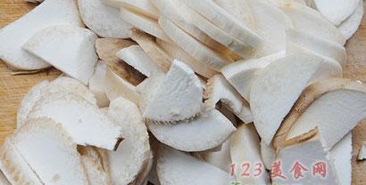 杏鲍菇是碳水化合物吗？它属于蔬菜还是碳水类食物？