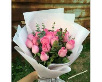 19朵粉玫瑰花的含义与象征(探寻19朵粉玫瑰花所蕴含的情感与祝福) 19朵粉玫瑰花的含义与象征(探寻19朵粉玫瑰花所蕴含的情感与祝福)