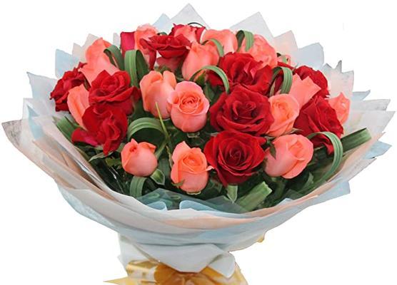 十二朵玫瑰的象征意义（解读十二朵玫瑰所传达的情感和寓意）