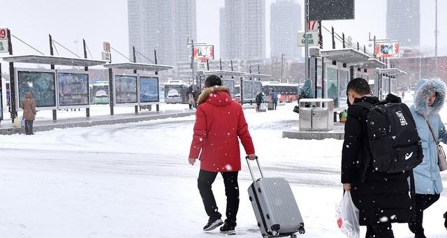 强冷空气锁定中东部！局地降温超20℃，安徽南部暴雪已安排