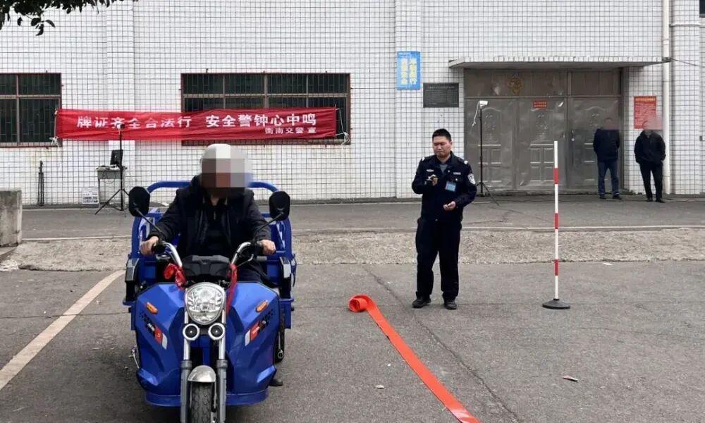 电动车迎来好消息，涉及上牌、上路、考驾照，车主：这下不怕查了