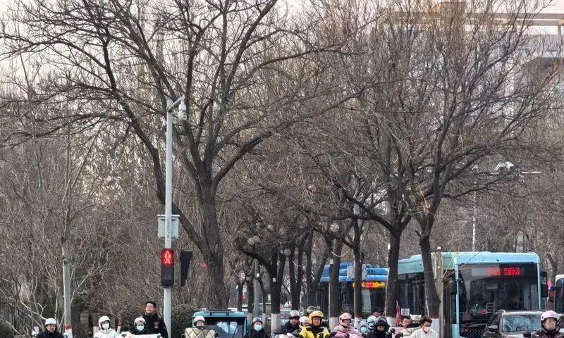 4月1日起，5类号牌不罚不扣，3种车禁行！两轮、三轮、四轮都在内